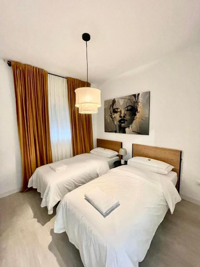 Апартаменты Historical Centre! Private Terrace & Gym-Near Public Parking Малага Экстерьер фото